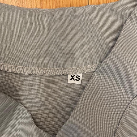 Unbranded Scrub Grey Top - Picture 4 of 4